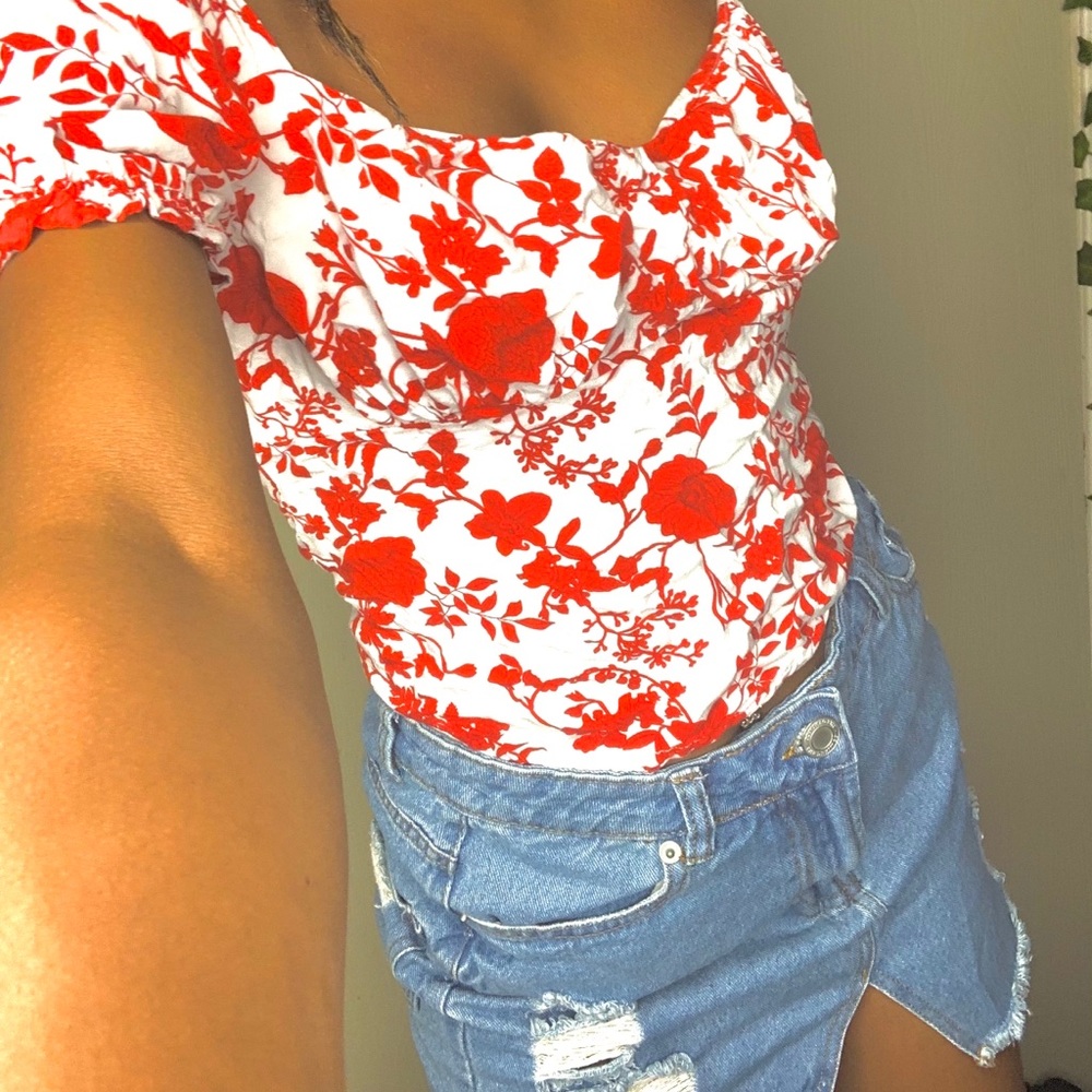 Floral crop top